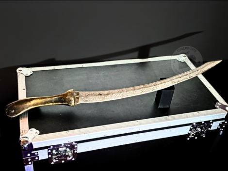 Movie props original objet de film authentique photo produit sabre film immortals