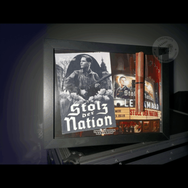 Movie props original objet de film authentique photo produit programme TNT cinéma encadré film Inglourious Basterds