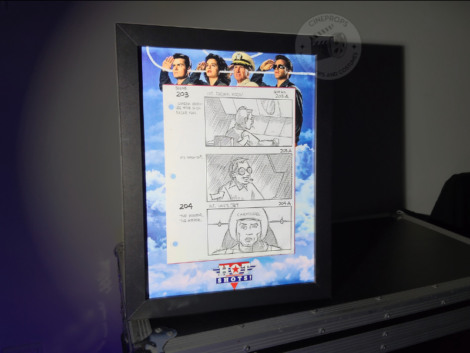 objet de film original Hot Shots storyboard screen used Movie props cineprops cinéma