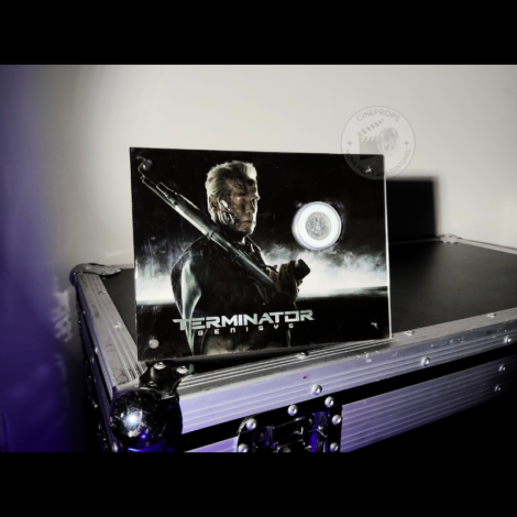 objet de film original Terminator Genisys screen used Movie props cineprops cinéma