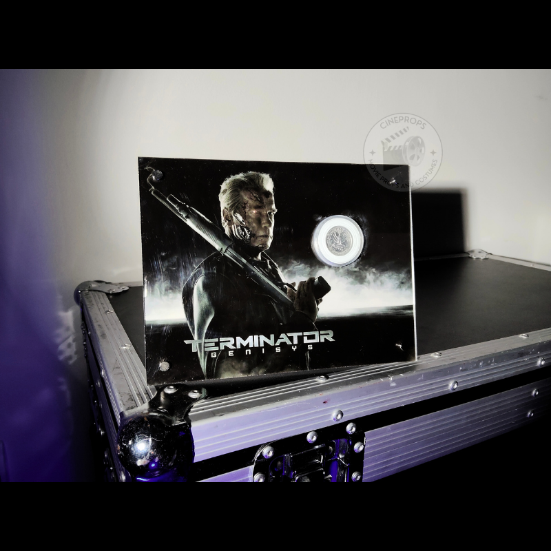 objet de film original Terminator Genisys screen used Movie props cineprops cinéma