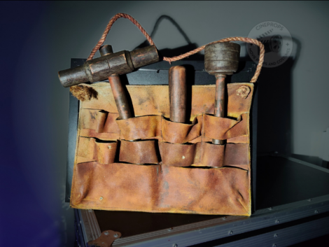 objet de film original Narnia Odyssée passeur d'aurore screen used Movie props cineprops cinéma